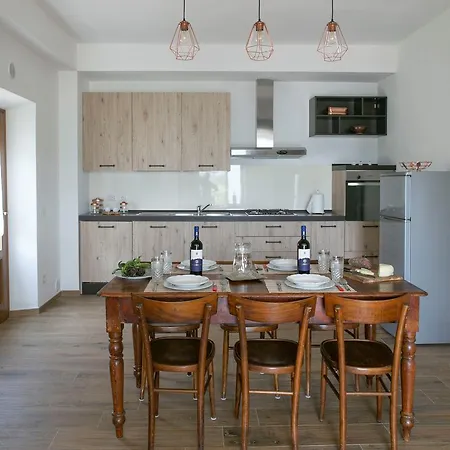 Podere I Gigli Farm stay Castiglion Fiorentino