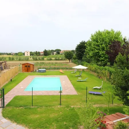 Podere I Gigli Farm stay Castiglion Fiorentino