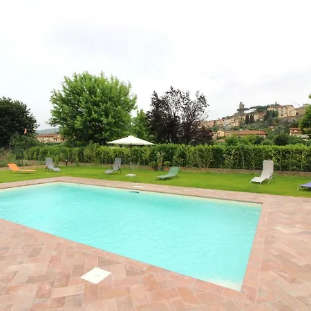 Podere I Gigli Farm stay